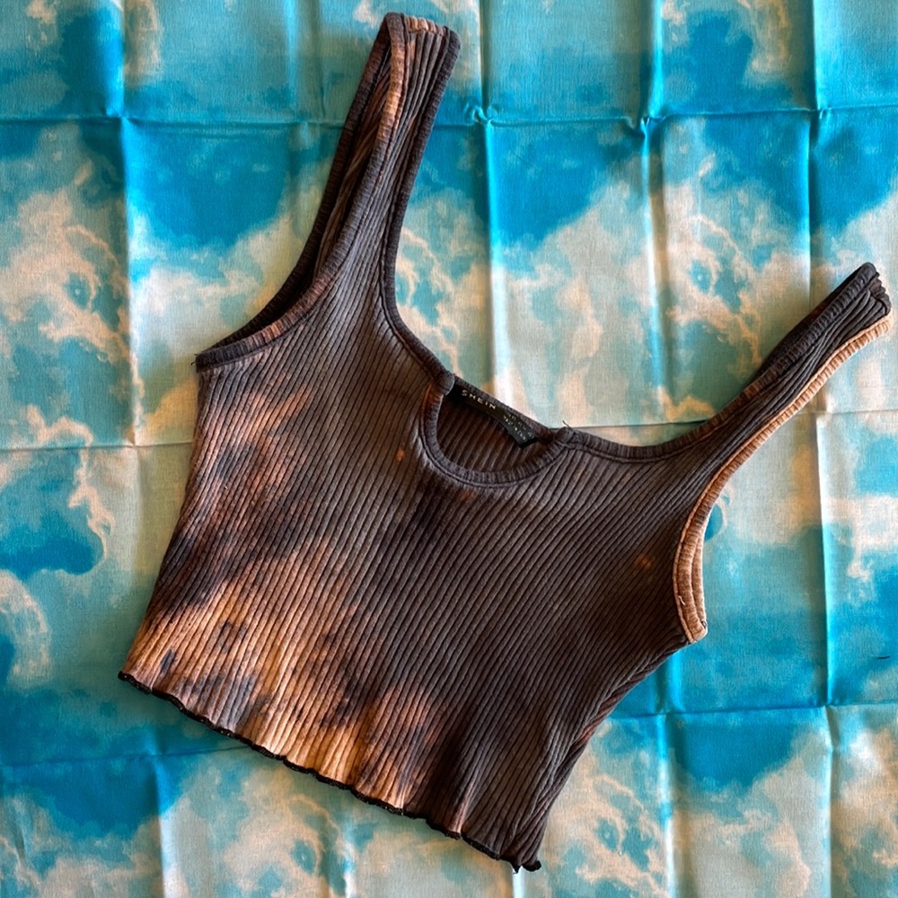 Lettuce Trim Bleached Dyed Crop Top